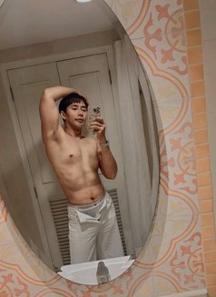 Khungame - Male escort in Bangkok Photo 8 of 8