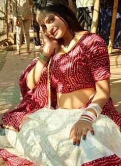 Himanshi independent Girl Cam & Realmeet - escort in Bangalore Photo 3 of 10