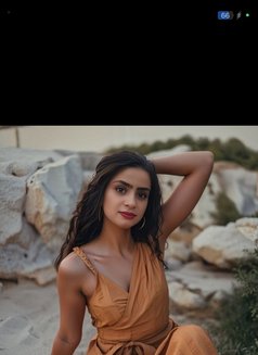 Himanshi independent Girl Cam & Realmeet - escort in Bangalore Photo 9 of 10