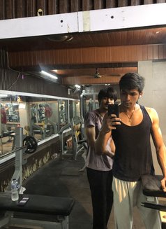 Khushaal Srivastava - Acompañantes masculino in Candolim, Goa Photo 7 of 8