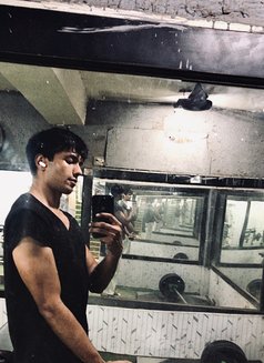 Khushaal Srivastava - Male escort in New Delhi Photo 4 of 4