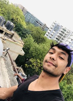 Khushaal Srivastava - Male escort in New Delhi Photo 8 of 10