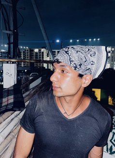 Khushaal Srivastava - Acompañantes masculino in New Delhi Photo 2 of 8