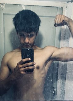 Khushaal Srivastava - Male escort in RIshikesh Photo 1 of 5