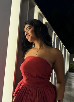 Khushboo - puta in Kochi Photo 2 of 4