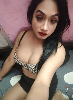 Khushboo Khan - Transsexual escort agency in Mumbai Photo 5 of 6