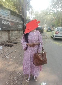 Khushbu2816 - escort in Mumbai Photo 1 of 2