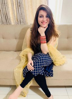Khushi - escort in Noida Photo 1 of 2