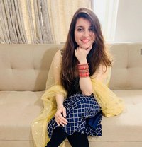 Khushi - escort in Noida Photo 1 of 2