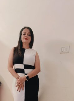 🥂 Simran here direct meet and cam 🥂 - escort in Bangalore Photo 1 of 3