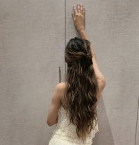 Tanvi (Cam N Meet) - puta in New Delhi