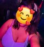 ❣️ Deepika Cam & Real Available ❣️ - puta in Bangalore Photo 1 of 4