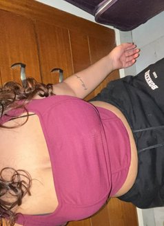 Khushi(cam/realmeet) - escort in New Delhi Photo 3 of 7