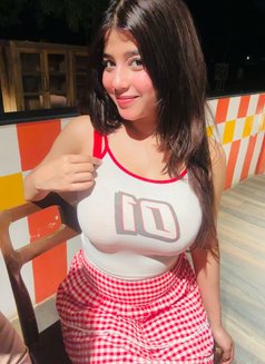 Khushi - escort in Bali Photo 2 of 3