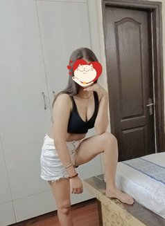 Khushi Gautam Independent College Girl - puta in Noida Photo 5 of 9