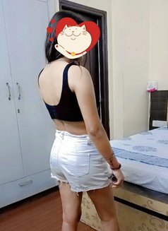 Khushi Gautam Independent College Girl - puta in Noida Photo 7 of 9