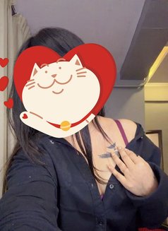 Khushi Independent Cam show Real Meet - escort in Mumbai Photo 2 of 3