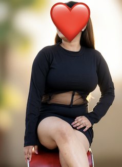 Ruchika independent girl - escort in New Delhi Photo 5 of 6