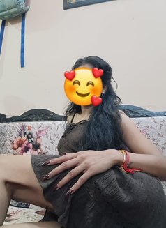 Khushi Independent Real Meet Cam Session - puta in New Delhi Photo 1 of 11