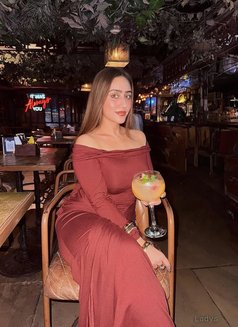 Khushi - escort in Bangalore Photo 2 of 4