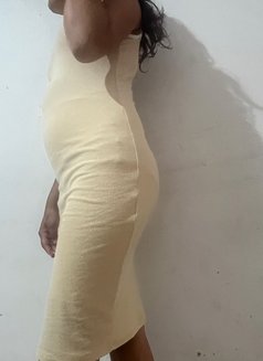 Khushi - escort in Bangalore Photo 3 of 6