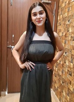 Khushi - escort in Surat Photo 1 of 5