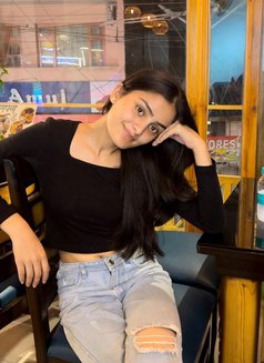 Khushi - escort in Chandigarh Photo 3 of 5