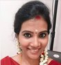 Khushi - Agencia de putas in Coimbatore Photo 1 of 2