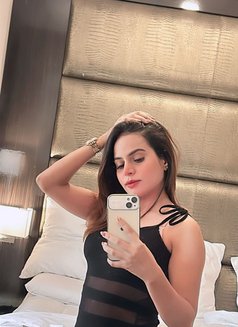 Khushi - puta in Dubai Photo 3 of 4