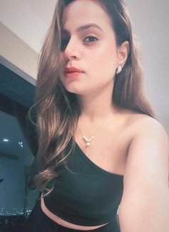 Khushi - puta in Dubai Photo 1 of 4
