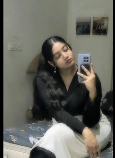 Khushi - escort in Hyderabad Photo 2 of 3