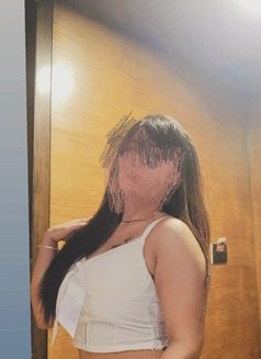 Khushi - escort in Mumbai Photo 3 of 4