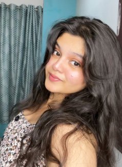 Khushi - escort in Mumbai Photo 2 of 2