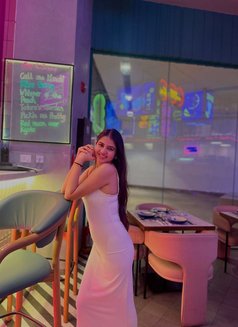 Khushi - escort in Mumbai Photo 1 of 2