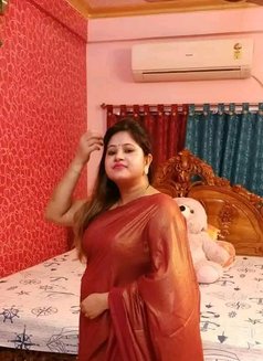 Khushi - escort in Navi Mumbai Photo 1 of 1