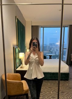 Khushi - escort in New Delhi Photo 1 of 3