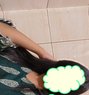 Khushi - puta in New Delhi Photo 1 of 2