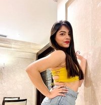 Khushi - escort in New Delhi