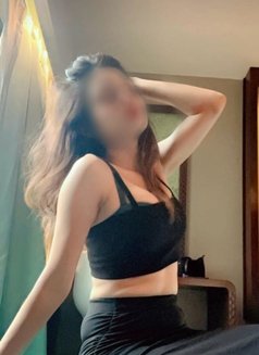 Khushi - escort in New Delhi Photo 6 of 12