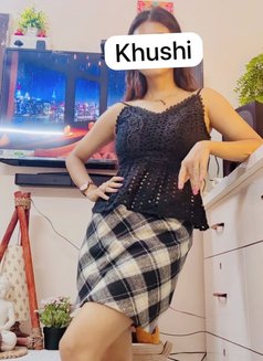 Khushi available right now - escort in Bangalore Photo 5 of 7