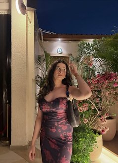 Dimpl - escort in Thane Photo 5 of 5