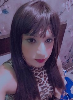Khushi Khan - Transsexual escort in New Delhi Photo 1 of 4