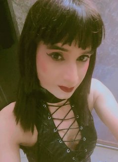 Khushi Khan - Transsexual escort in New Delhi Photo 7 of 8