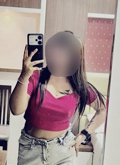 Khushi Meet & Cam - escort in Mumbai Photo 2 of 2