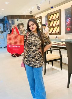 Khushi Pande - escort in Kolkata Photo 2 of 3