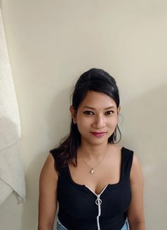 Khushi Patel - escort in Ahmedabad Photo 3 of 3