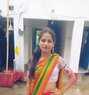 Khushi Sharma - puta in Hyderabad Photo 2 of 2