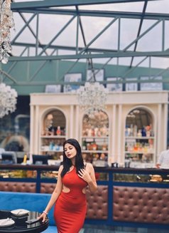 Khushi Vip Model - escort in Abu Dhabi Photo 2 of 3