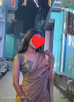 Khusi Independent Escort & Cam Service - puta in Noida Photo 2 of 8