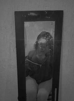 Khusi - escort in Gurgaon Photo 3 of 4